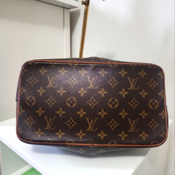 Louis Vuitton Monogram Palermo PM Handbag - Picture 10 of 16